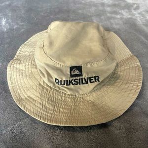 Like new. No tags but my son never wore it.